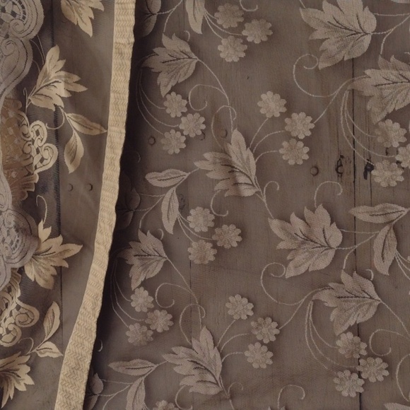 Vintage Floral Lace Curtain  Panels Pair NWOT Oversized 8'x4' - Picture 3 of 4